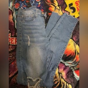 SHEIN jeans kinda wore out in the rips that it comes with